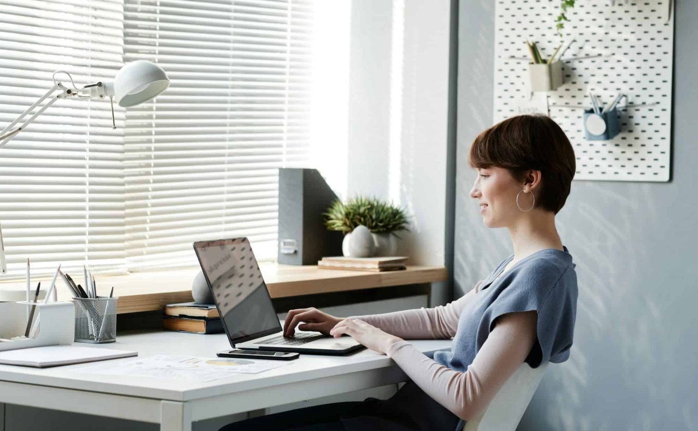 Strategic manager working online